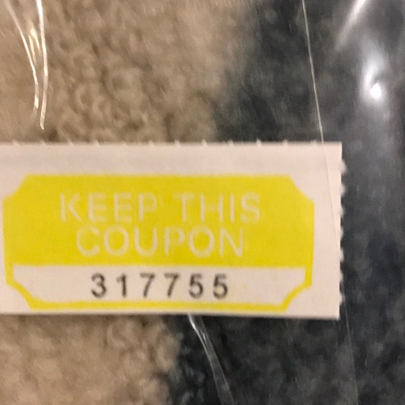 Beautiful dress - Picture 7 of 8